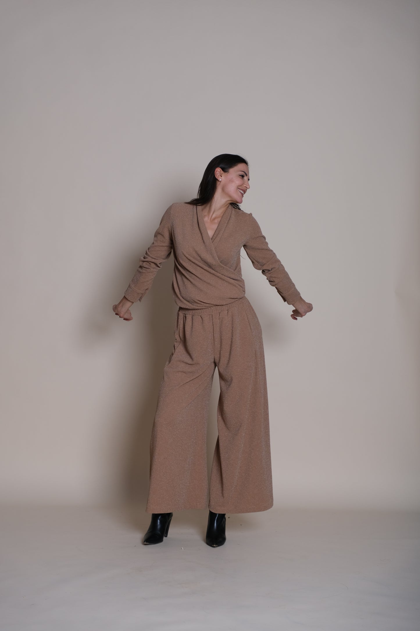 Lumina Hug Beige